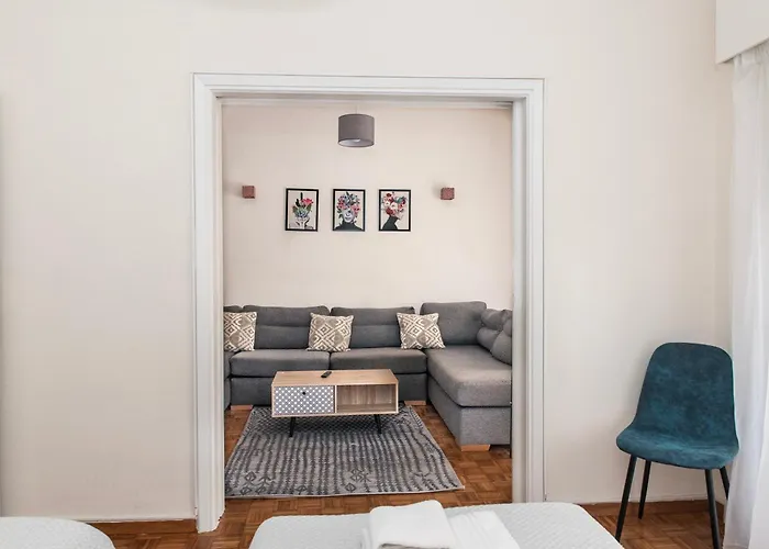 Esperidon Luxury Apartment Glyfada