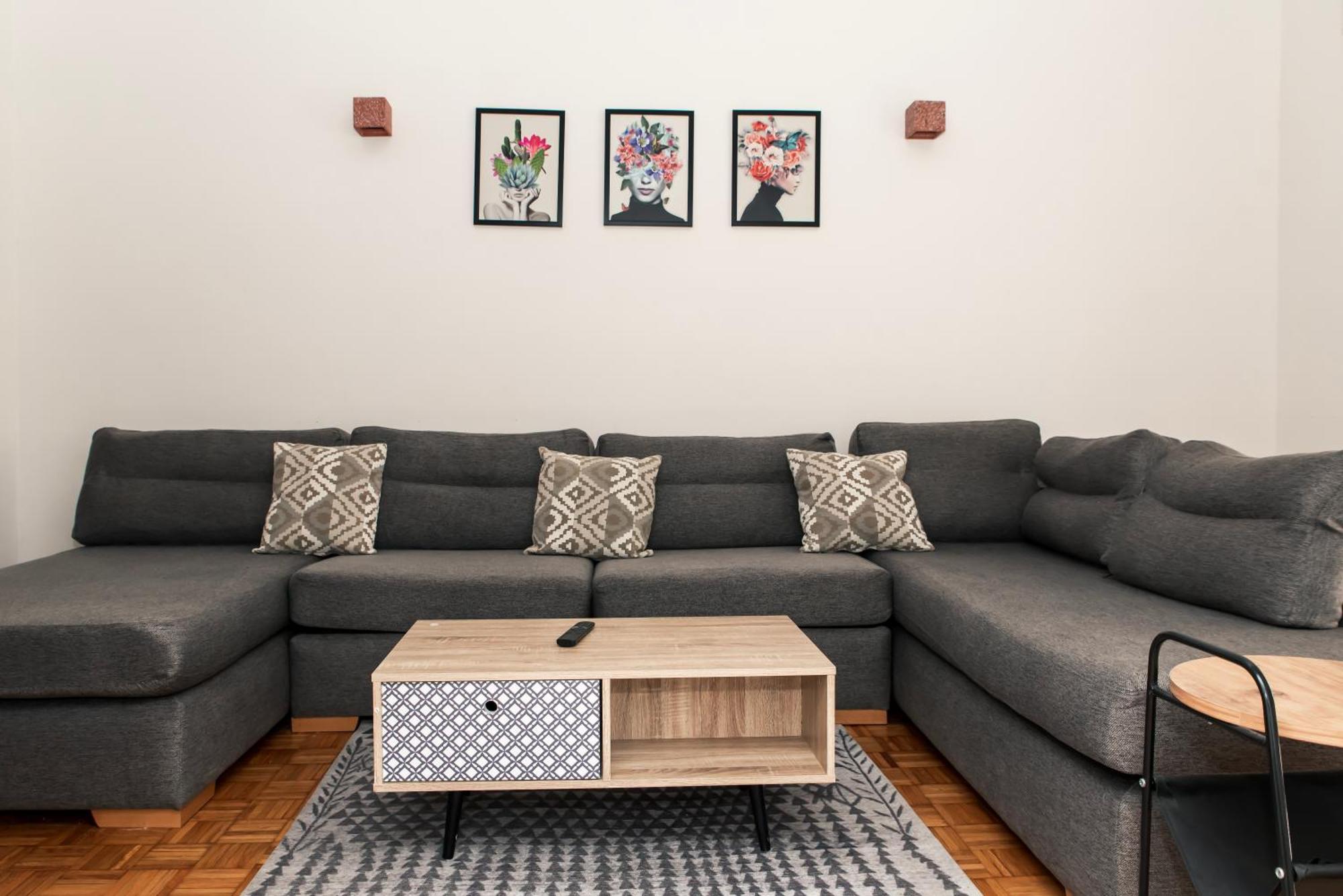 Esperidon Luxury Glyfada Apartment *